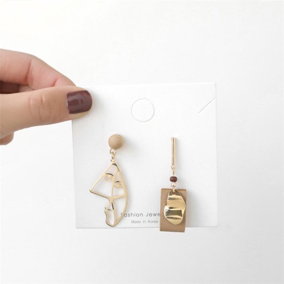 ♠️ NEW Abstract Long face Retro Earrings - Picture 3 of 8